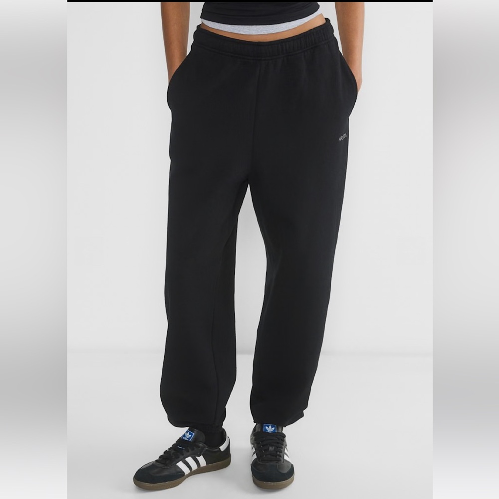 Aritzia Cozy Sweatfleece Mega Sweatpants - black - womens XXS